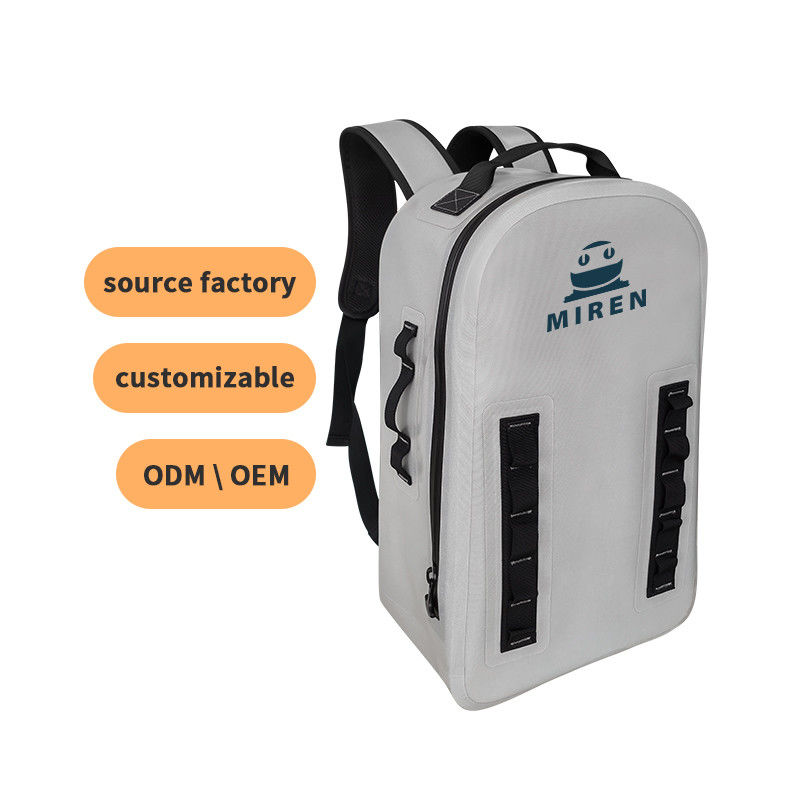Color gris claro impermeable ligero de la mochila 25L que camina para acampar
